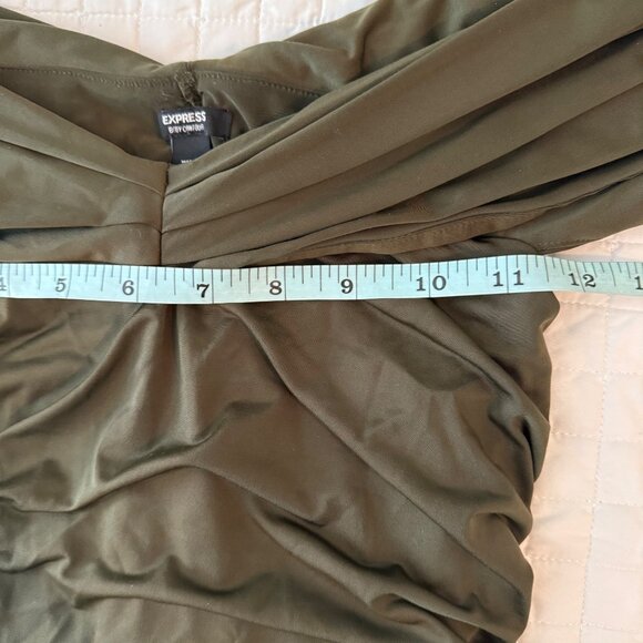 Express Body Contour Olive Off-Shoulder Ruched Bodysuit M Stretch - Picture 8 of 9
